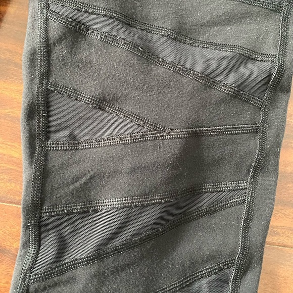Lululemon Tech Mesh Tight Size 6 - Picture 4 of 6